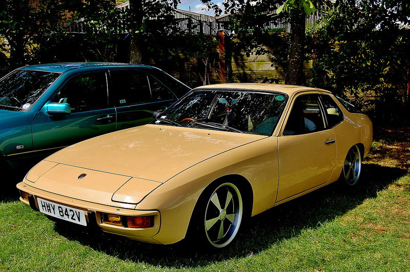 porsche-924-low-slow-une-924-wtf-de-l-essence-dans-mes-veines