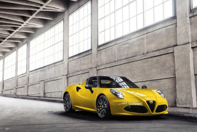 Alfa Romeo 4C Spider : Comme avant ! 3 DLEDMV Alfa 4C Spider Detroit003