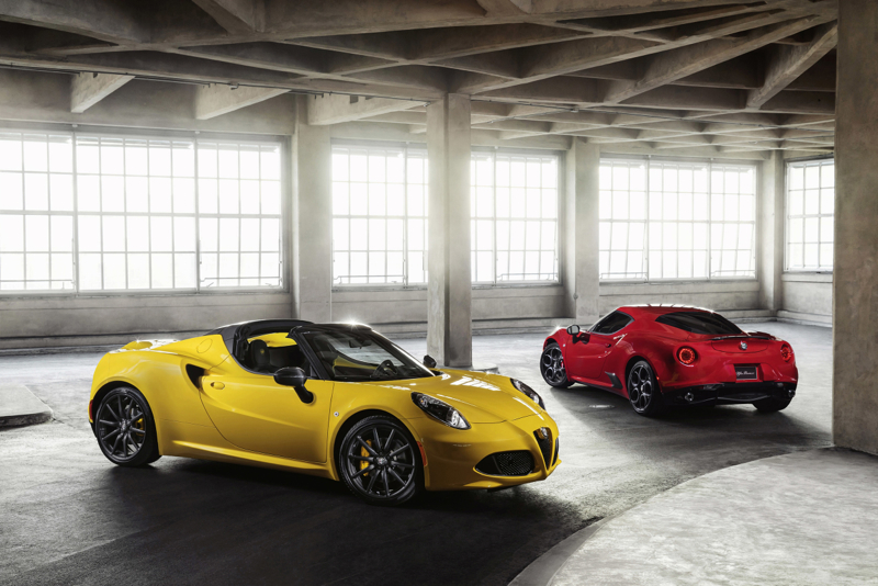 Alfa Romeo 4C Spider : Comme avant ! 11 DLEDMV Alfa 4C Spider Detroit010
