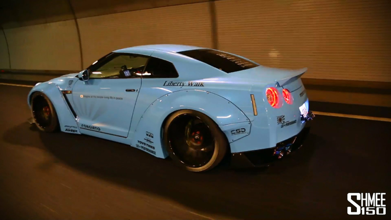 DLEDMV Liberty Walk & Armytrix Nissan GTR R35 006