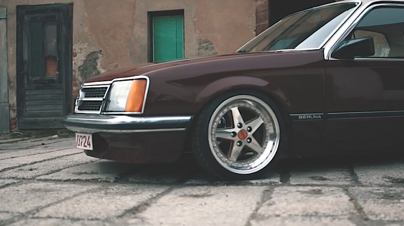 DLEDMV - Opel Coupé Commodore olds'kool - 01