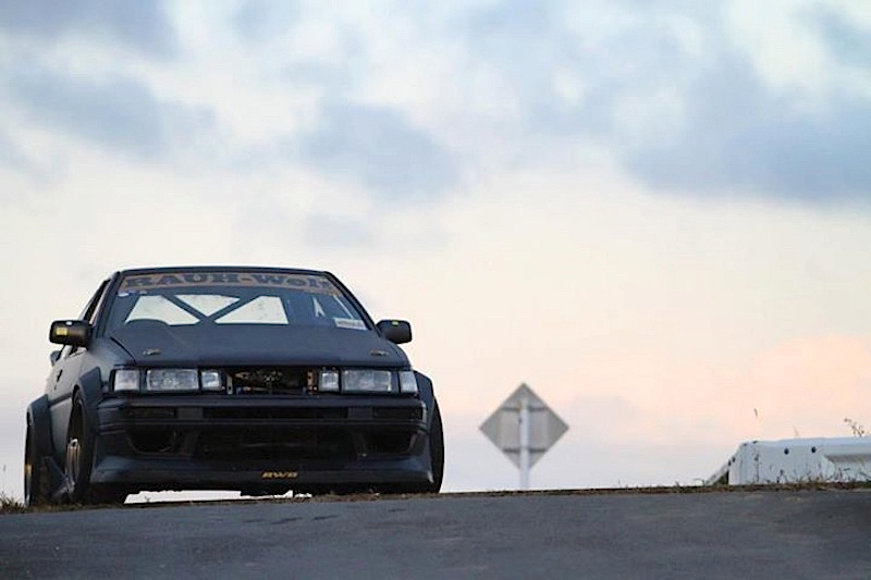 DLEDMV - Rauh Welt Stance Magazine - 05