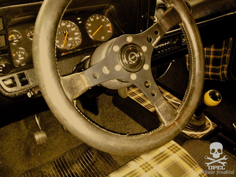 DLEDMV - Opel Ascona B Total Resto - 04