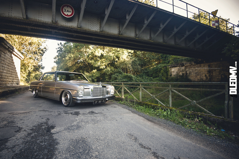 DLEDMV - Mercedes 250CE 69 airride Kevin - 21