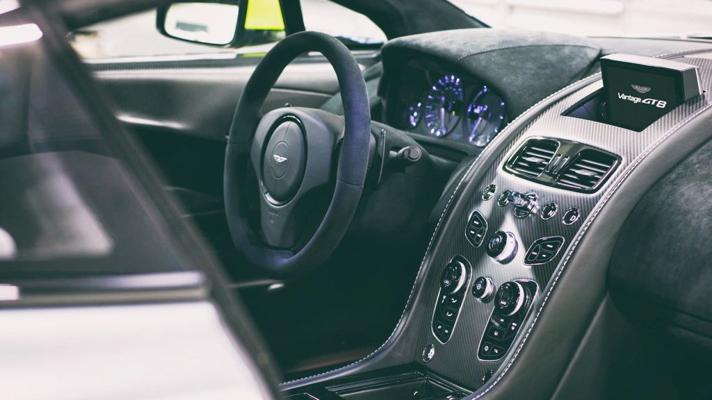 DLEDMV - Aston V8 Vantage GT8 - 09