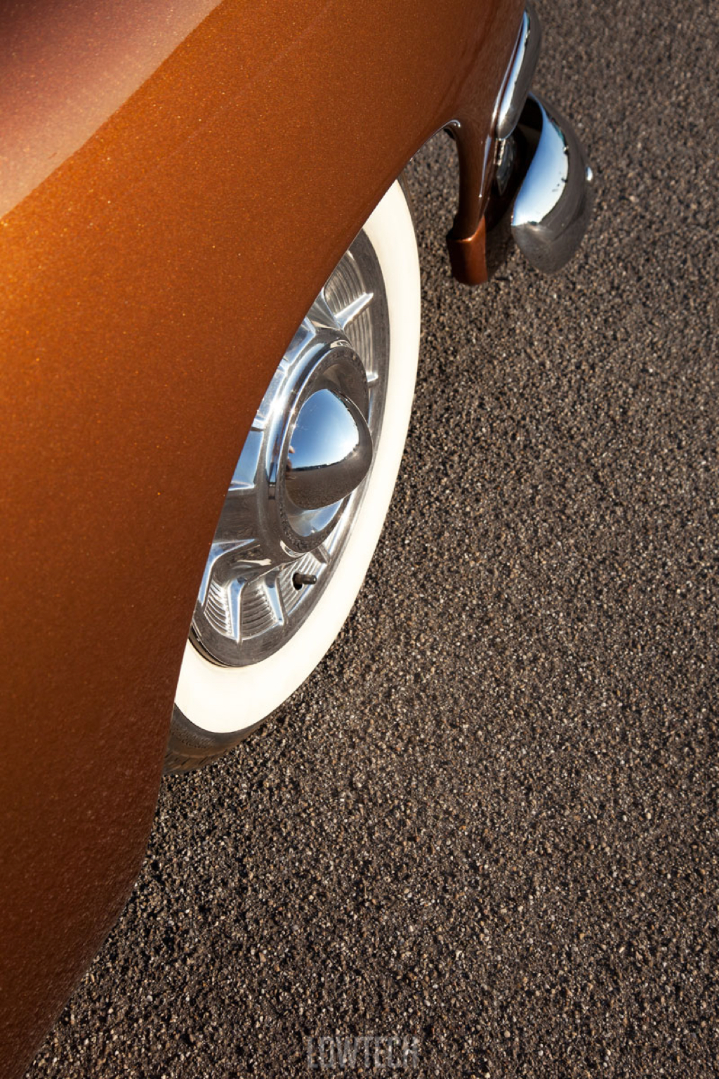 DLEDMV - Custom Ford Shoebox Chocolate - 13