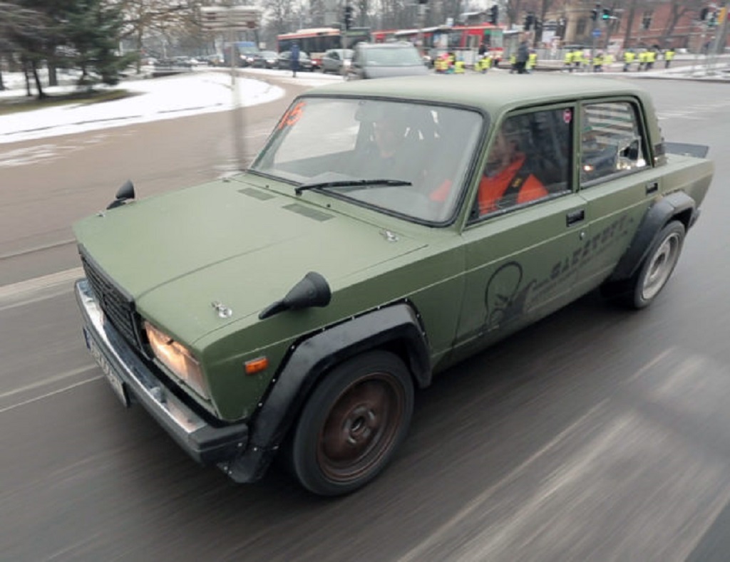 DLEDMV Lada V8 BMW 01
