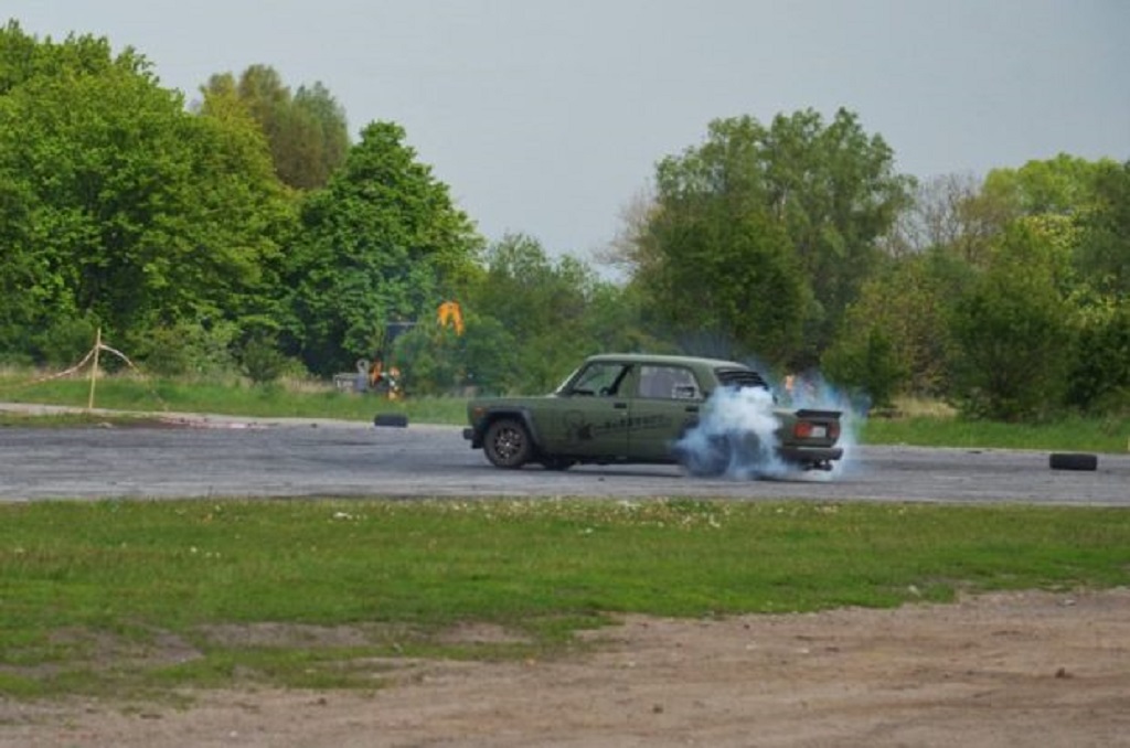 DLEDMV Lada V8 BMW 07