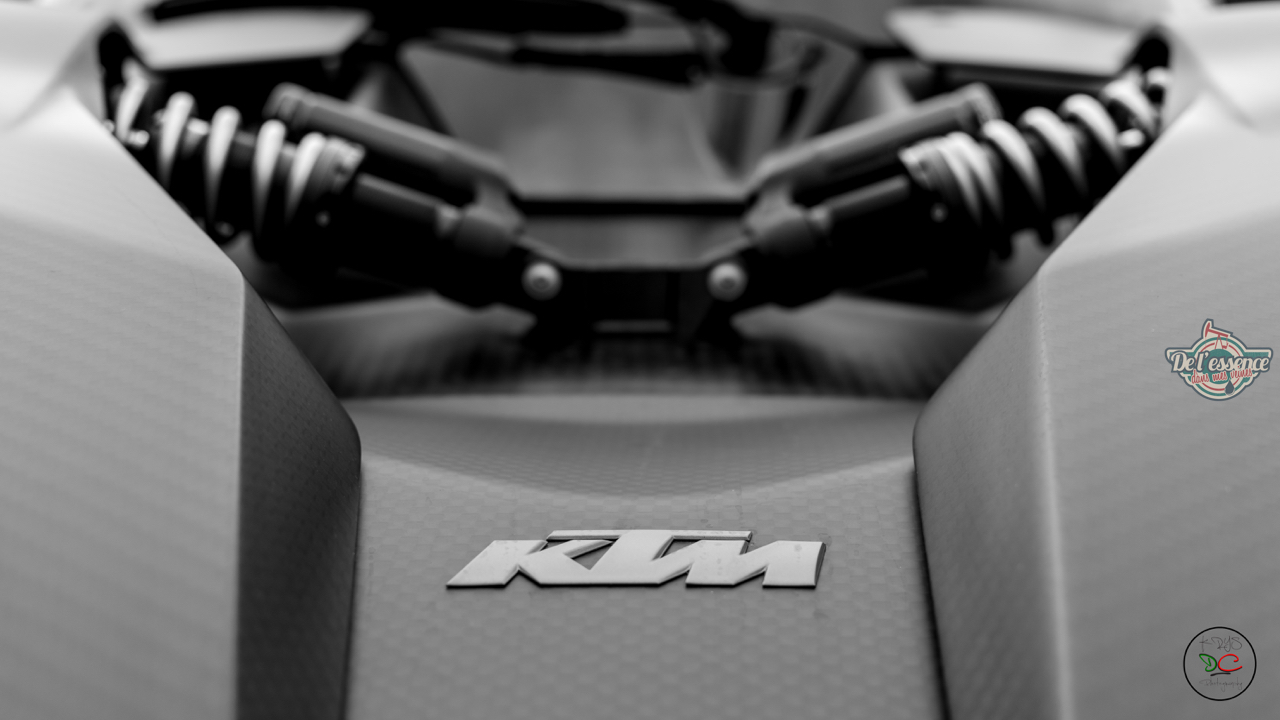dledmv-ktm-xbow-gt-black-krys-rrc-05