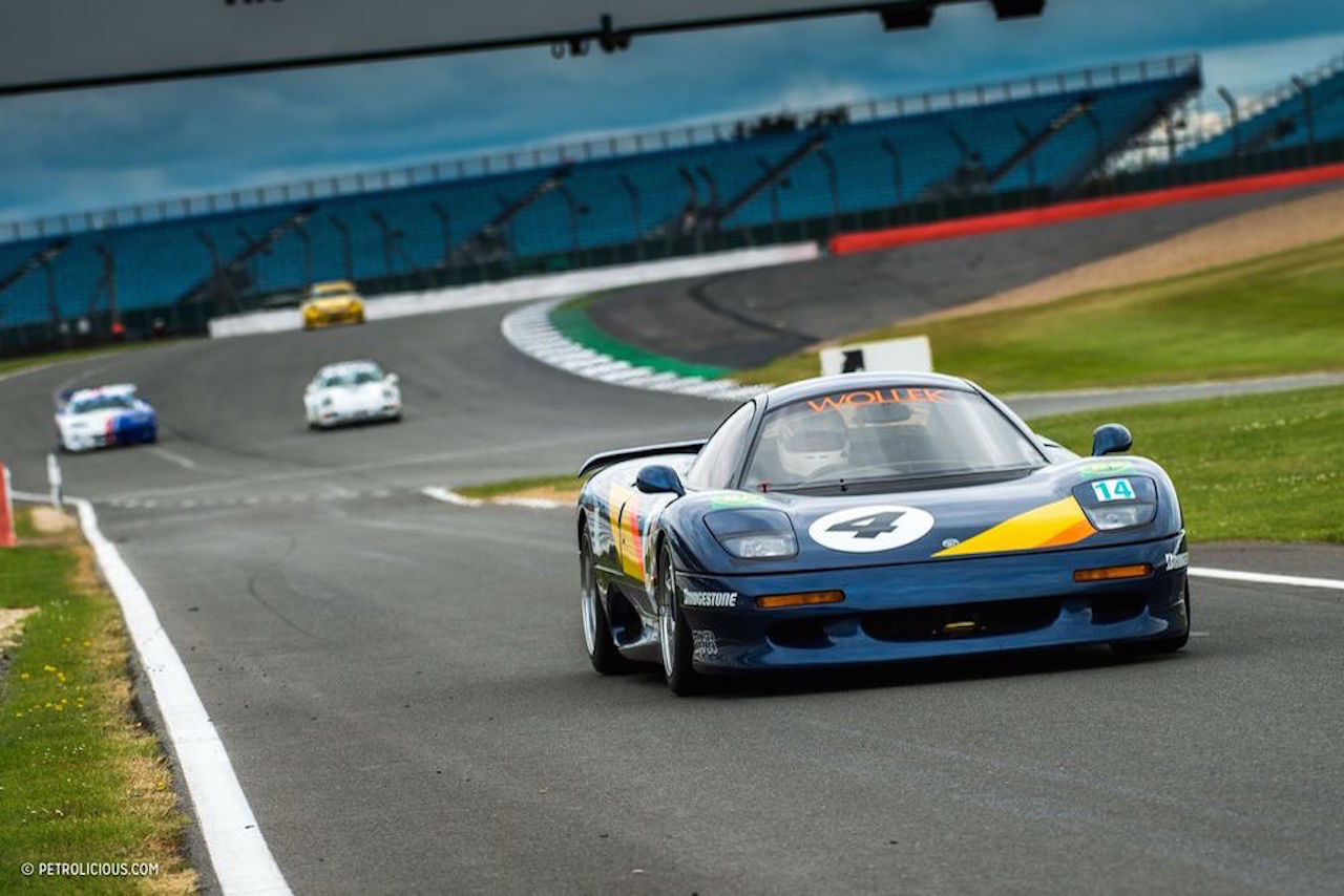 Jaguar XJR15 : De la piste à la route... 5