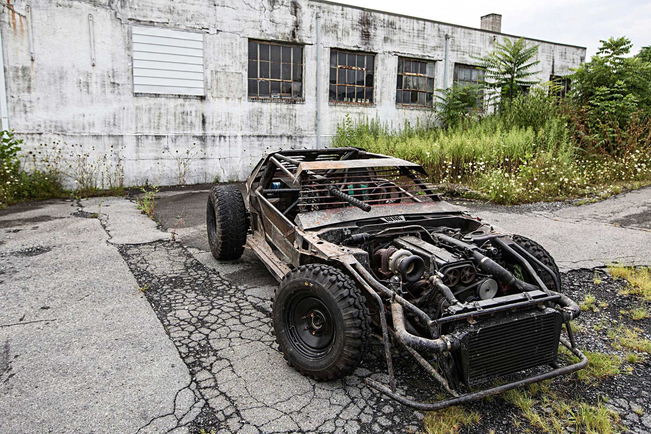DeathKart - Allez, j'vous laisse deviner quelle caisse se cache la dessous... 3