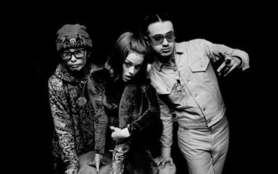 A fond : Deee Lite – « Groove is in the Heart »
