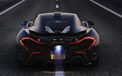 McLaren P1 – La reine du retour de flammes ! Woww…