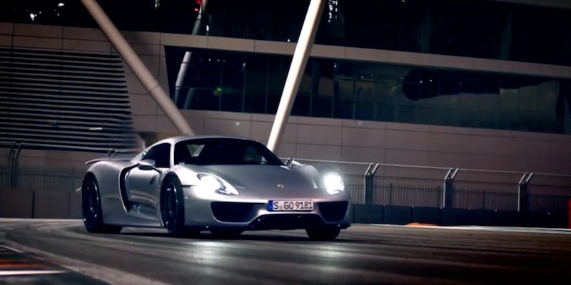 Porsche 918 vs Richard Hammond … C&rsquo;est chaud !