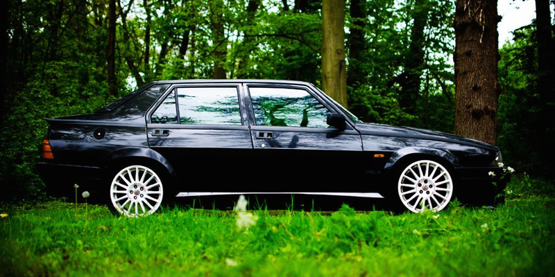 « Turbo Benzina » – Alfa 75 inside !