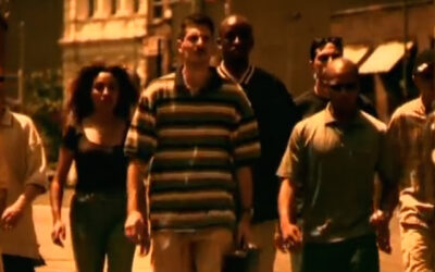 A fond : Akhenaton feat IAM – « Bad Boys de Marseille »