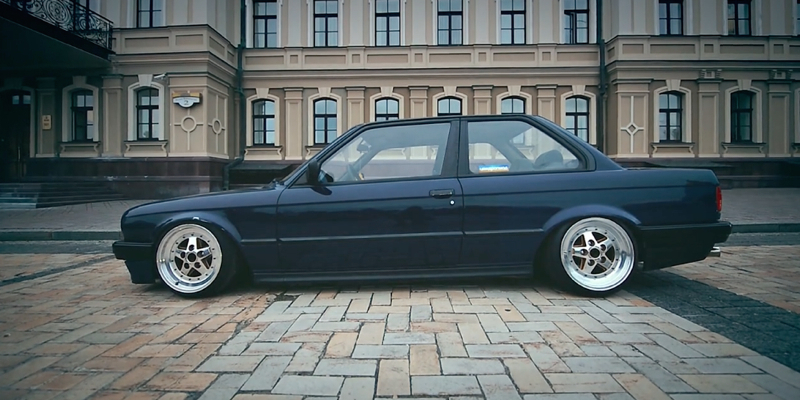 BMW E30 – Quand ça frotte c’est que c’est dropé !