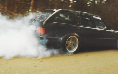 « BMW E30 Bad Ass V8 4.0&Prime;… Et en touring !
