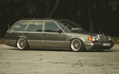 « LowHouse Stanced » – Mercos W124 Estate : Slammed Parpaing !