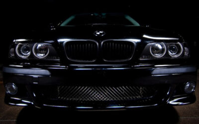 Pub M5 E39 – BMW, champion du monde de paluchage en 2001 …