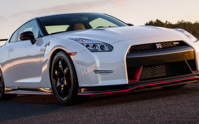 Un tour de Willow Springs en Nissan GTR Nismo ? Ca vous branche ? Alors accrochez vous !