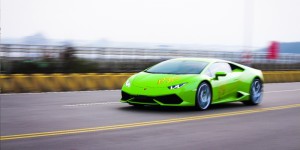 Engine sound : Lamborghini Huracan libérée ... Monstrueuse !