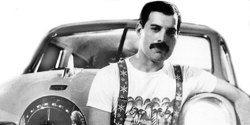 A Fond : Queen – « I Want It All »