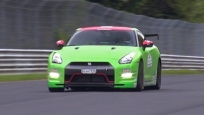 Engine Sound : Le Nürburgring en supercars – Concert de pistons !