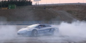 Lamborghini Gallardo Polizia - Giro et donuts !