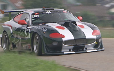 Hillclimb Monster : Jaguar XKR8 – God save the Queen… and destroy your ears !