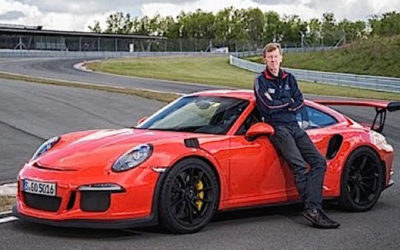 Walter Röhrl s&rsquo;amuse au volant de la dernière Porsche 991 GT3 RS