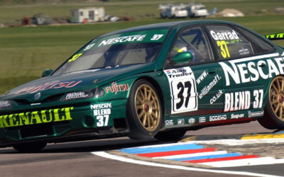 Renault Laguna BTCC… Domptée sur la piste par Alain Menu