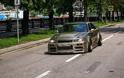 Nissan Skyline R34 sedan : « The Wide »