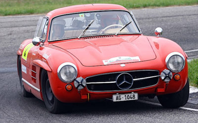 Embarquez pour un tour en 300 SL Gullwing