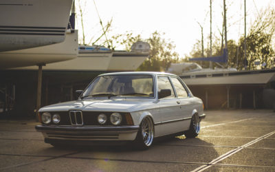 Slammed BMW 316 E21 – Teutonne en Tweed !