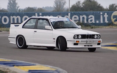 Action ! BMW M3 E30 on track…