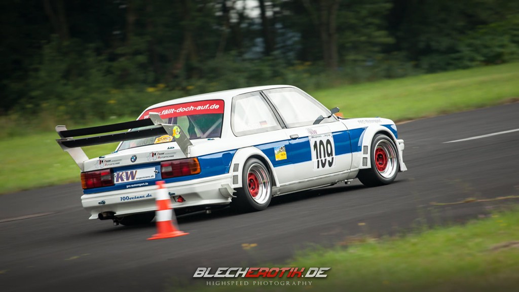 Hillclimb Monsters : BMW 320is E30... Concert mécanique ! 1