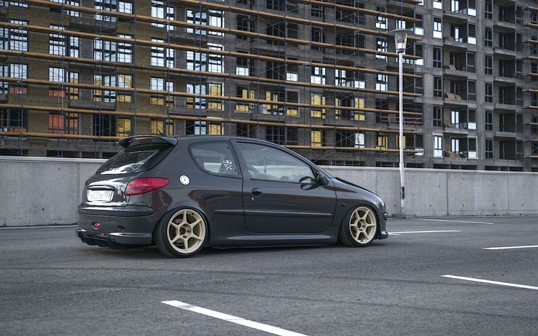 Peugeot 206 stance