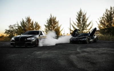 BMW I8 Vs. BMW 535i – Le cul entre deux chaises…