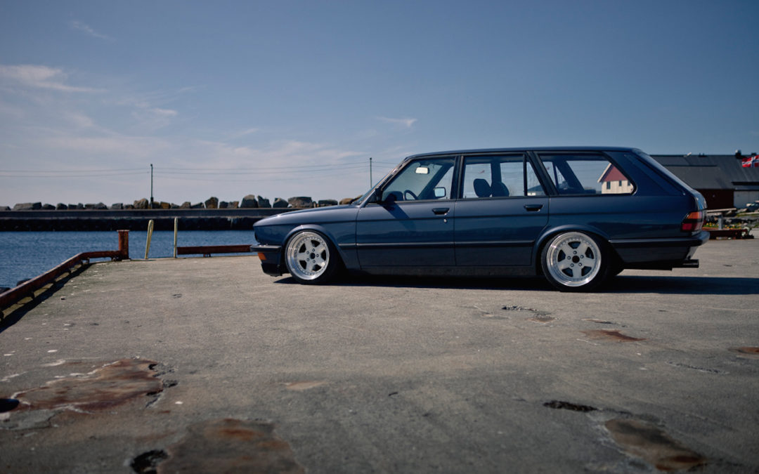 Slammed BMW E28 Touring… Break V.I.P !