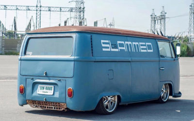 Slammed &rsquo;71 VW Combi… Plus bas, ça frotte !