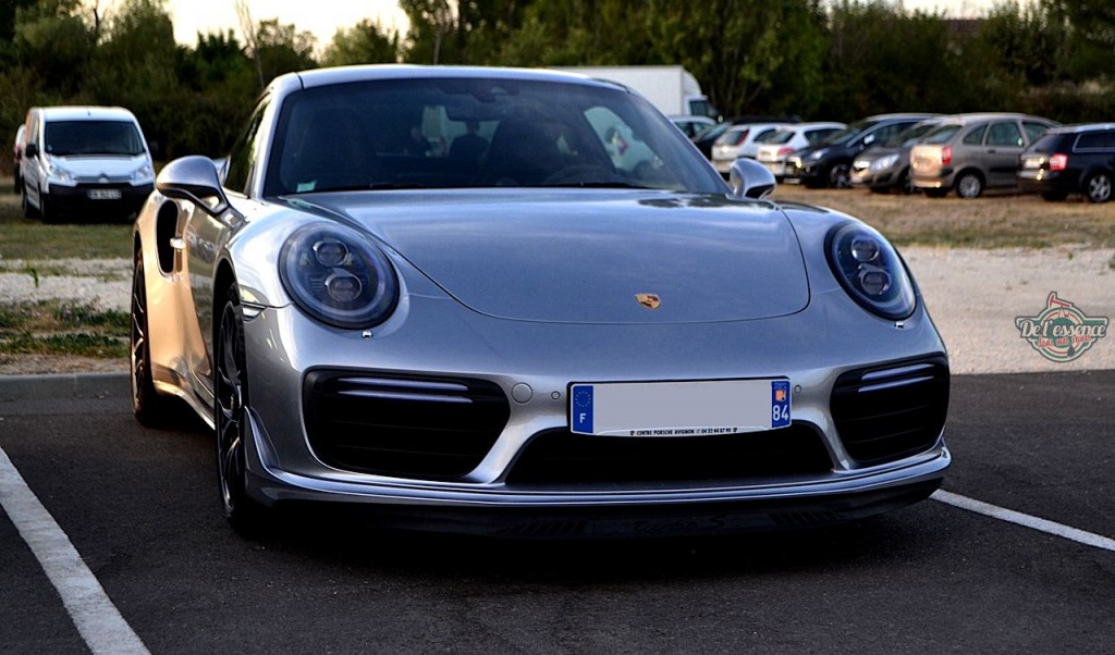 La nuit des supercars au Domaine Tourbillon... Du vin et des sportives ! 14 La nuit des supercars au Domaine Tourbillon... Du vin et des sportives ! 9