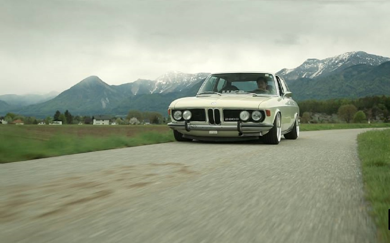 Bagged BMW 2800 E3 – Stance en blouse blanche !