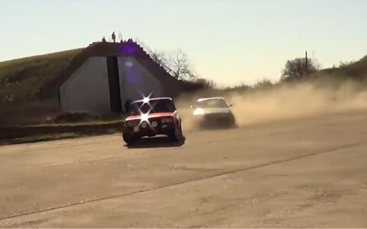 BMW Vs Lada : Travers de porc !