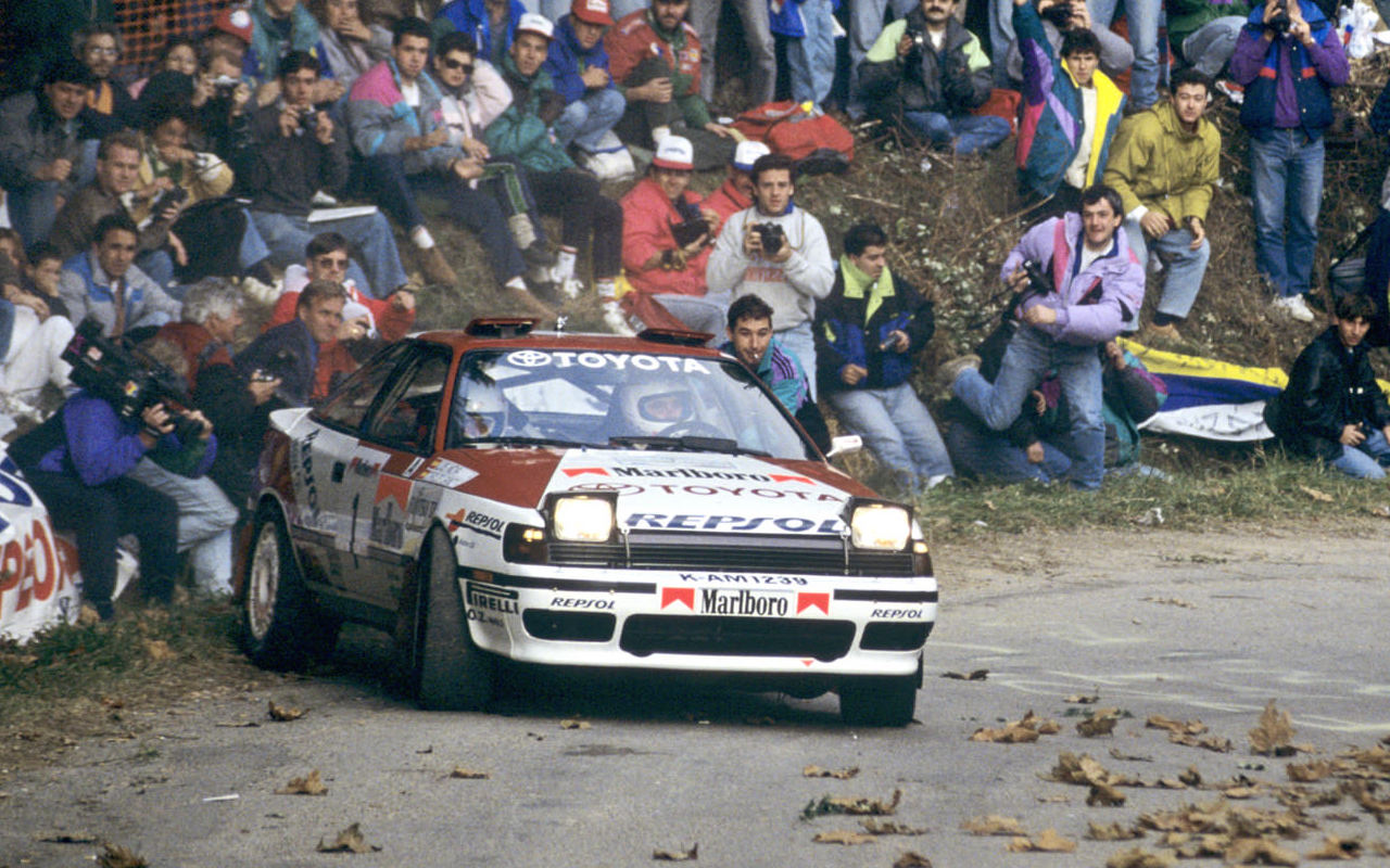 Accueil 9 Engine Sound : Toyota Celica GT-Four ST165 GrA… Essai transformé !