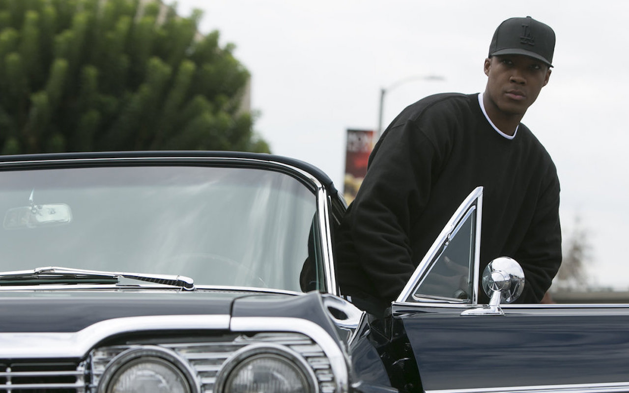 A fond : Dr Dre – « Let me ride »