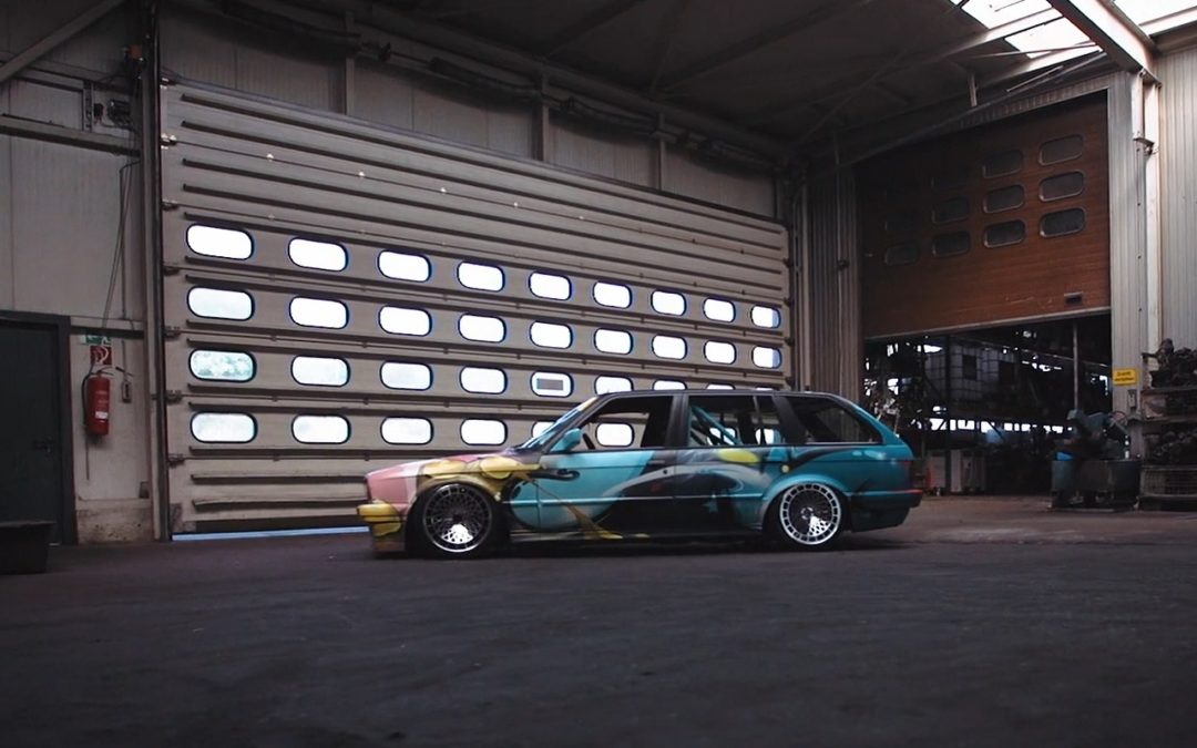 BMW E30 Touring – Stanced Art Car !
