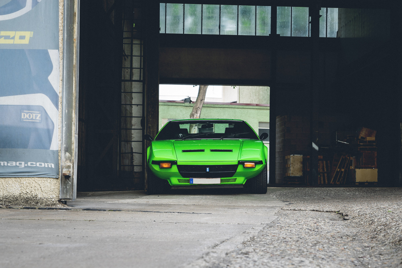 De Tomaso Pantera sous acid !