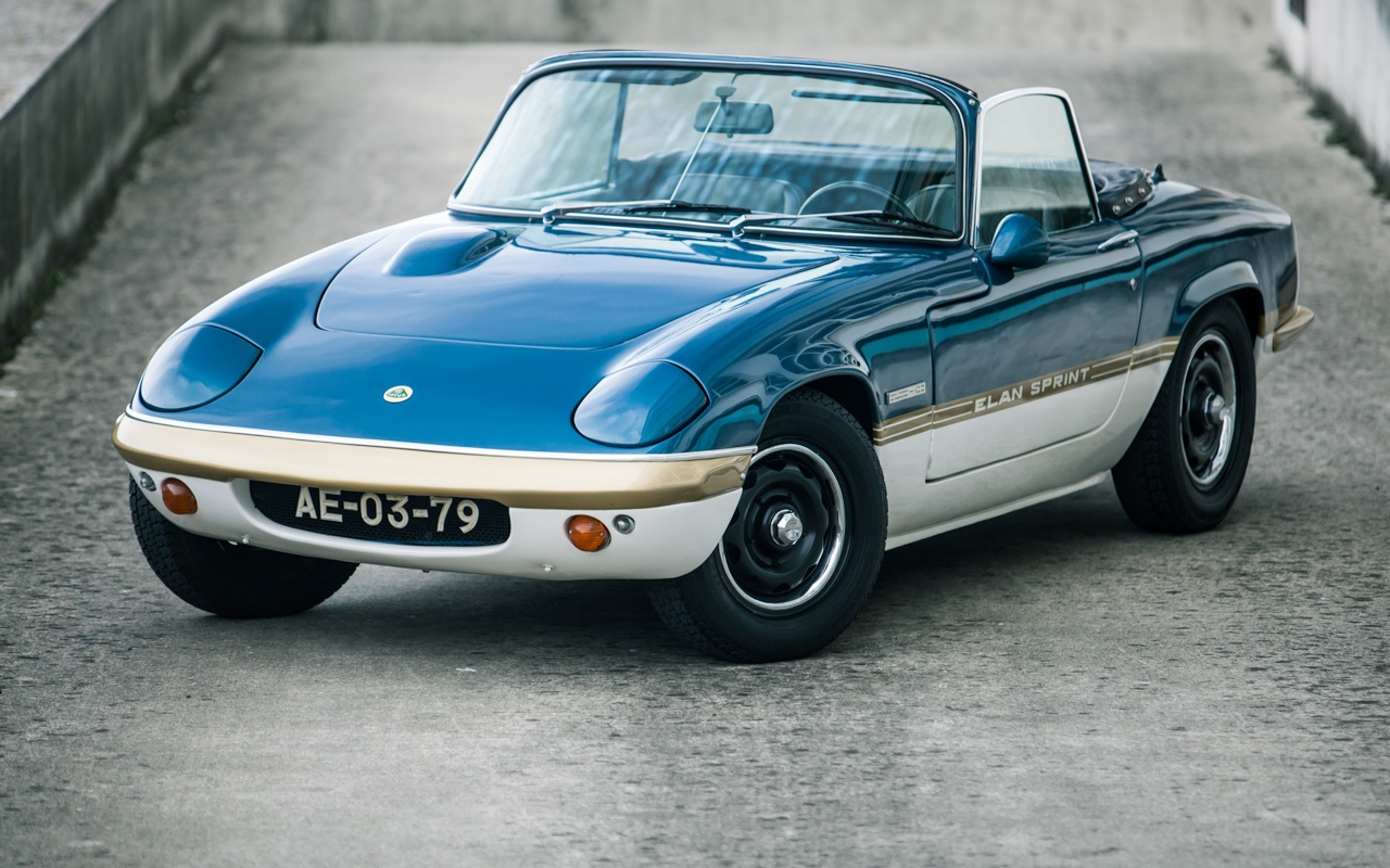 Lotus elan