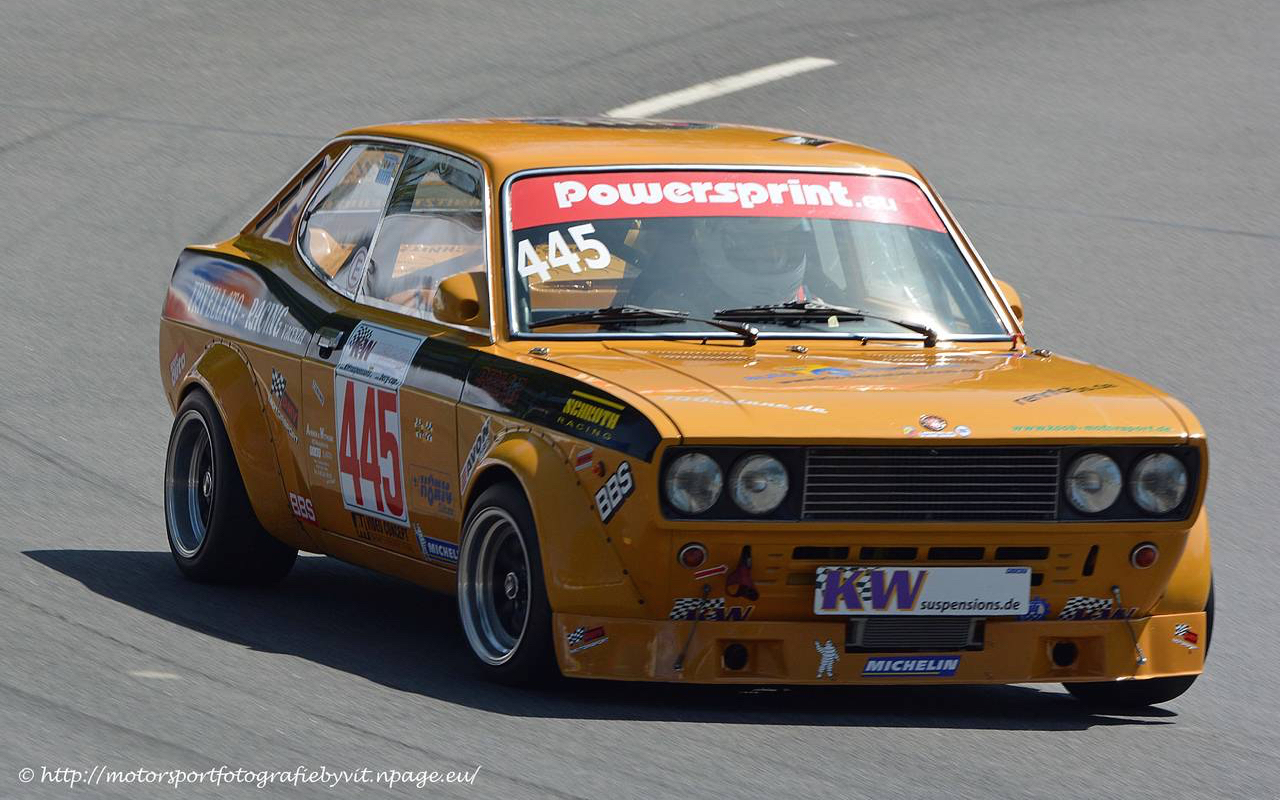 Accueil 14 Hillclimb Monster : Fiat 128 coupé 8v – Pétard à mèche courte !